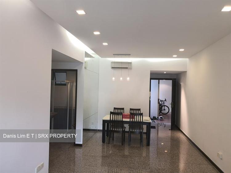 Stratford Court (D16), Condominium #177680182